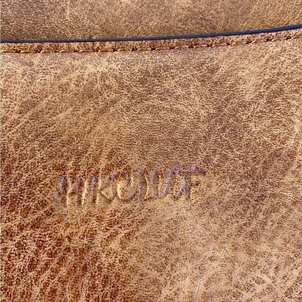 HK CLUF cross body bag